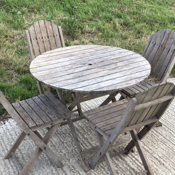 wooden table chairs cover 1